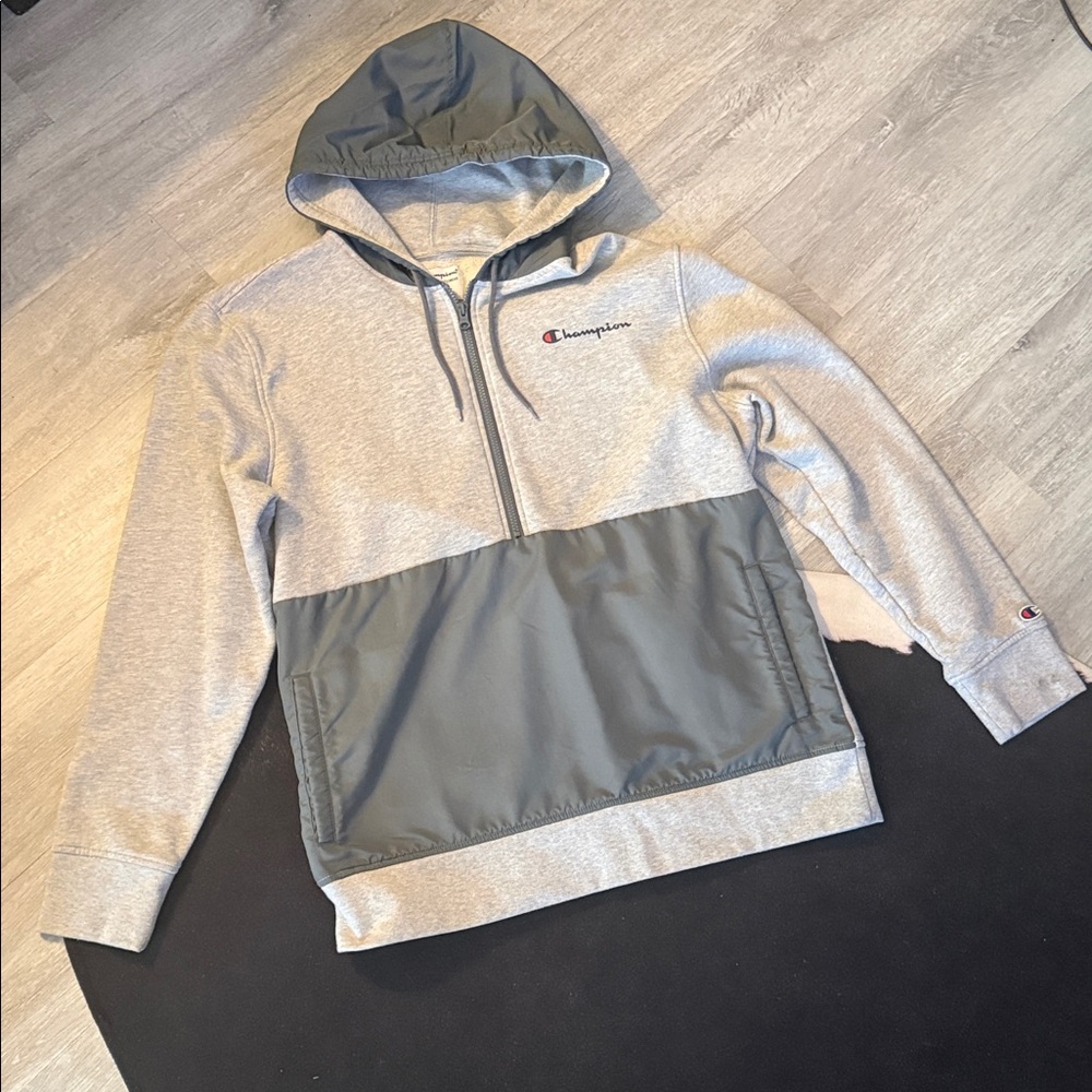 🩶Champion Men’s HalfZip Hoodie•Size:L🩶
